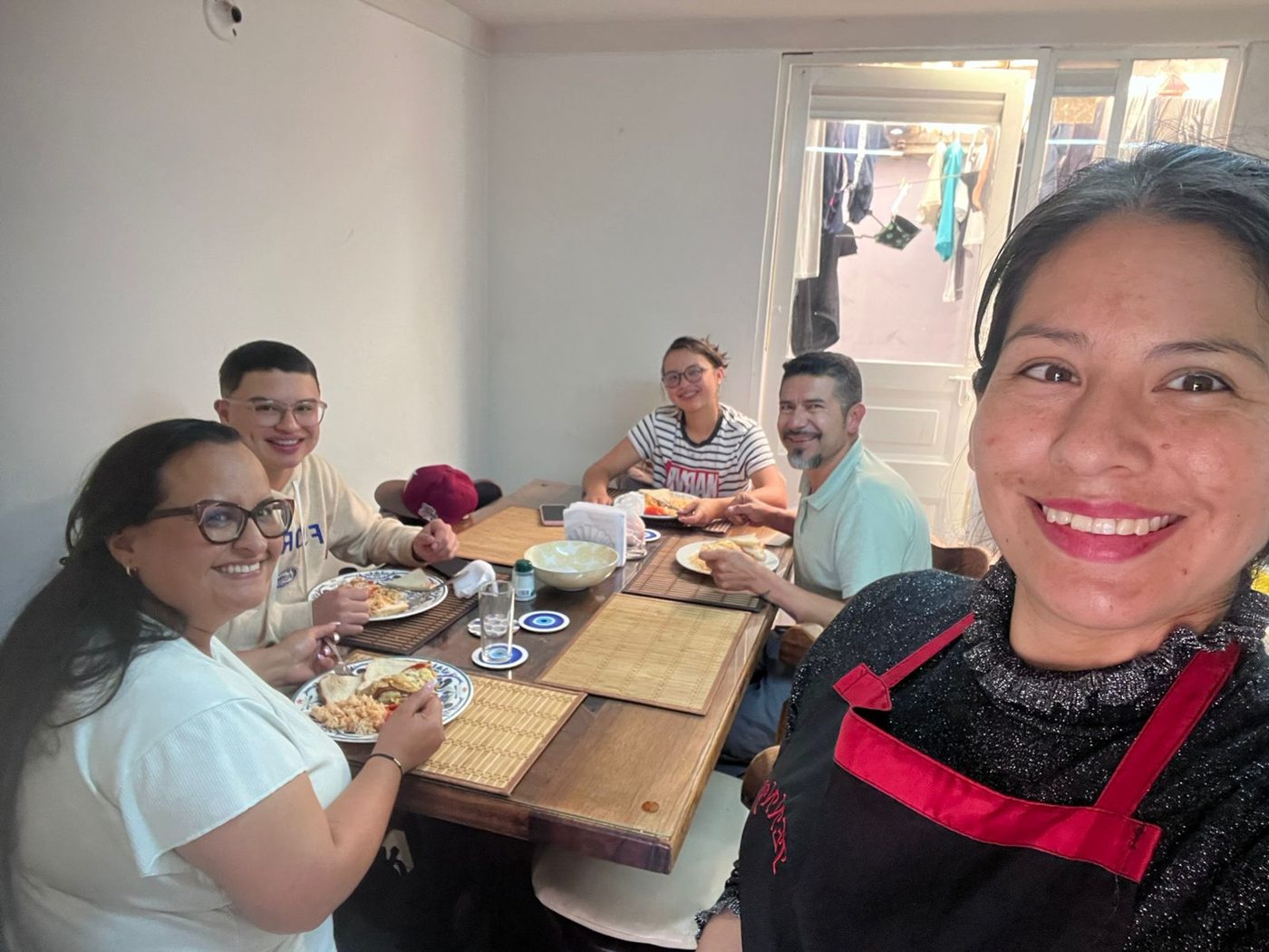 Clase de cocina saludable en familia con Colombia Saludable